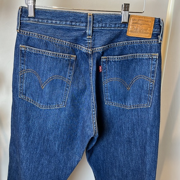 Levi’s Jean - Picture 6 of 14